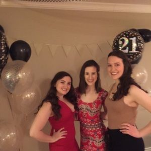 Meet your Posher, Julia